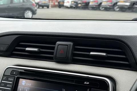 DV18NCU Nissan Micra 1.5 dCi N-Connecta Euro 6 (s/s) 5dr Thumbnail #41