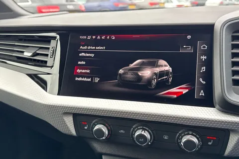 DE75CJV Audi A1 Black Edition 35 TFSI  150 PS S tronic Thumbnail #41