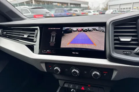 DE75CJV Audi A1 Black Edition 35 TFSI  150 PS S tronic Thumbnail #48