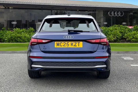 MC25KZT Audi A3 Sport 30 TFSI 116 PS S tronic Thumbnail #5