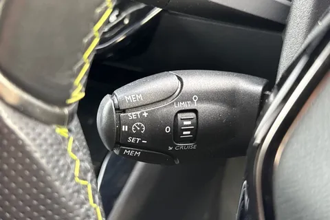 CF72JWG PEUGEOT e-2008 50kWh GT Auto 5dr (7kW Charger) Thumbnail #54