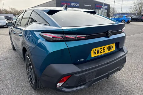 7 of 66 for PEUGEOT 408 1.2 HYBRID GT Fastback e-DSC6 Euro 6 (s/s) 5dr