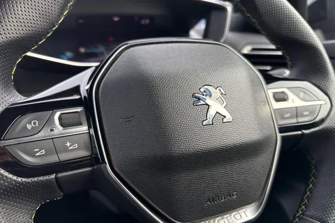 CF72JWG PEUGEOT e-2008 50kWh GT Auto 5dr (7kW Charger) Thumbnail #55