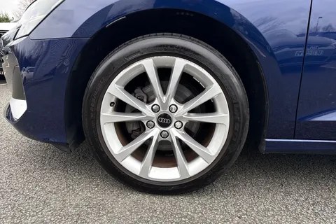 MC25KZT Audi A3 Sport 30 TFSI 116 PS S tronic Thumbnail #12