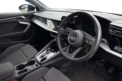 MC25KZT Audi A3 Sport 30 TFSI 116 PS S tronic Thumbnail #15