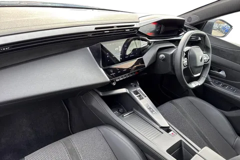 14 of 66 for PEUGEOT 408 1.2 HYBRID GT Fastback e-DSC6 Euro 6 (s/s) 5dr