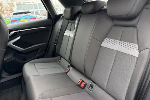 MC25KZT Audi A3 Sport 30 TFSI 116 PS S tronic Thumbnail #20