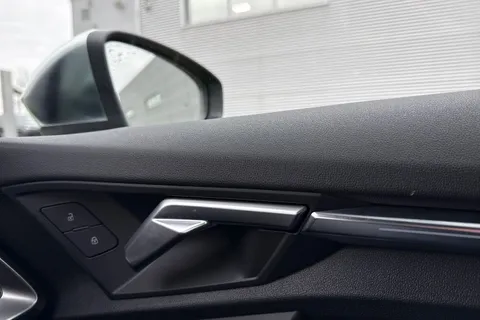 21 of 67 for Audi RS 3 RS 3 Saloon 400 PS S tronic