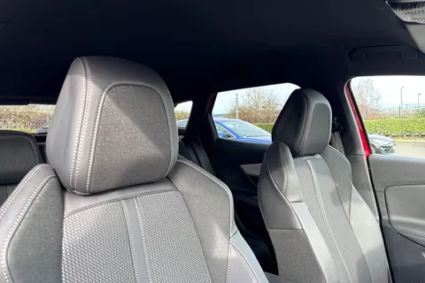 VA73EVW PEUGEOT 3008 1.5 BlueHDi GT EAT Euro 6 (s/s) 5dr Thumbnail #24