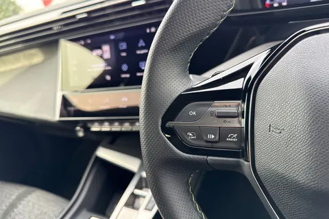 37 of 66 for PEUGEOT 408 1.2 HYBRID GT Fastback e-DSC6 Euro 6 (s/s) 5dr