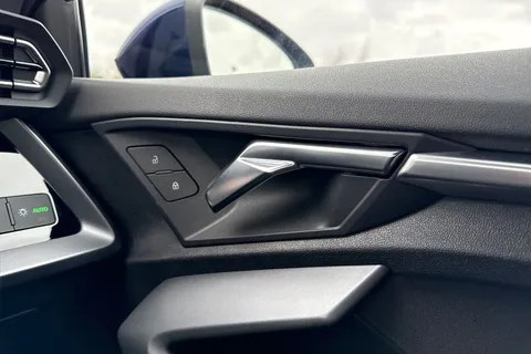 MC25KZT Audi A3 Sport 30 TFSI 116 PS S tronic Thumbnail #41