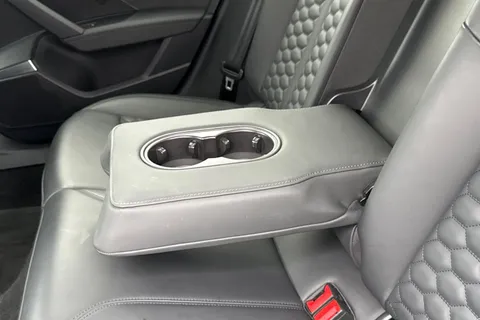 42 of 67 for Audi RS 3 RS 3 Saloon 400 PS S tronic