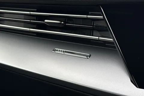 MC25KZT Audi A3 Sport 30 TFSI 116 PS S tronic Thumbnail #48