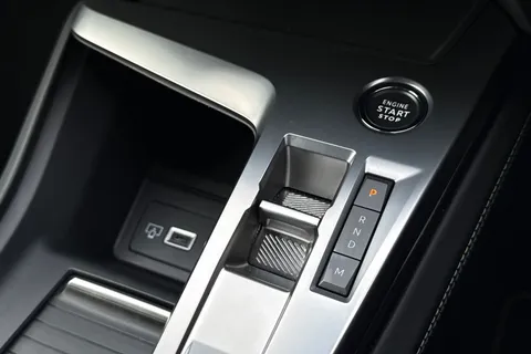 50 of 66 for PEUGEOT 408 1.2 HYBRID GT Fastback e-DSC6 Euro 6 (s/s) 5dr