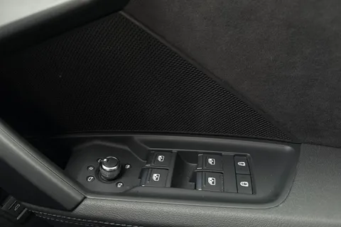 54 of 67 for Audi RS 3 RS 3 Saloon 400 PS S tronic