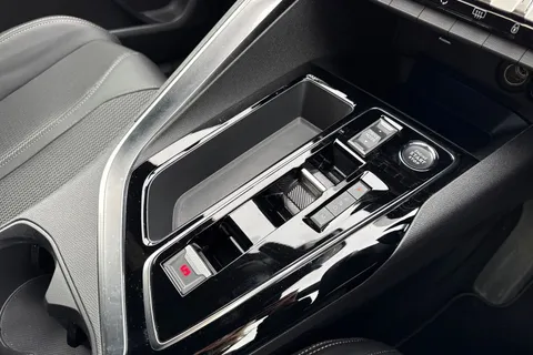 VA73EVW PEUGEOT 3008 1.5 BlueHDi GT EAT Euro 6 (s/s) 5dr Thumbnail #58