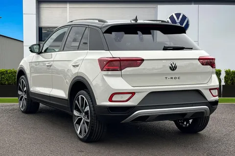  Volkswagen T-Roc 1.5 TSI Style Design DSG Euro 6 (s/s) 5dr Thumbnail #3