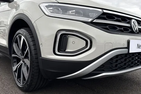  Volkswagen T-Roc 1.5 TSI Style Design DSG Euro 6 (s/s) 5dr Thumbnail #9