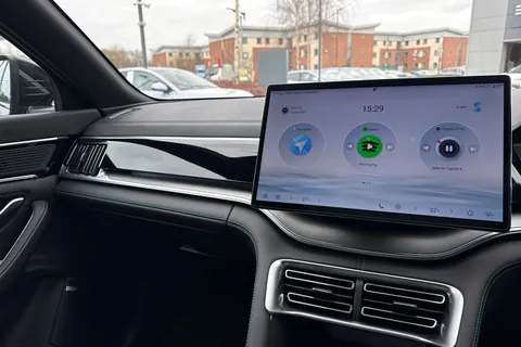 LA25RZC BYD Seal U 1.5 DM-i 18.3kWh Boost CVT Auto Euro 6 (s/s) 5dr Thumbnail #15