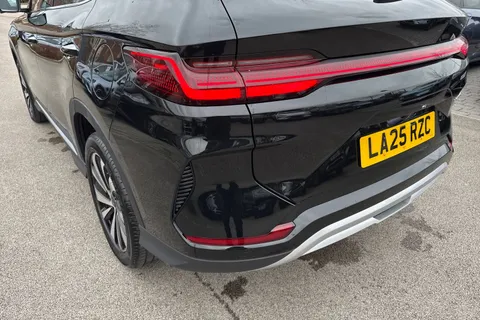 LA25RZC BYD Seal U 1.5 DM-i 18.3kWh Boost CVT Auto Euro 6 (s/s) 5dr Thumbnail #16