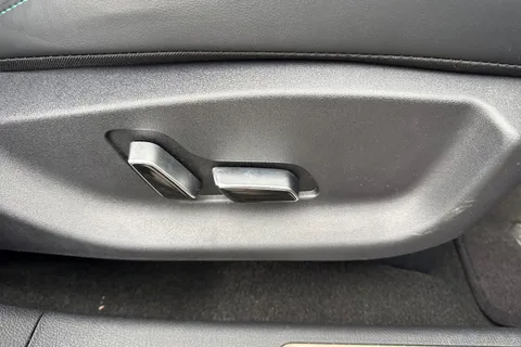 LA25RZC BYD Seal U 1.5 DM-i 18.3kWh Boost CVT Auto Euro 6 (s/s) 5dr Thumbnail #34