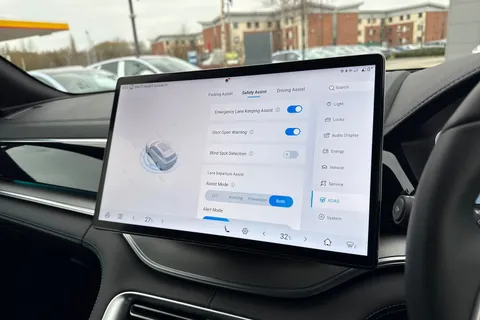 LA25RZC BYD Seal U 1.5 DM-i 18.3kWh Boost CVT Auto Euro 6 (s/s) 5dr Thumbnail #46