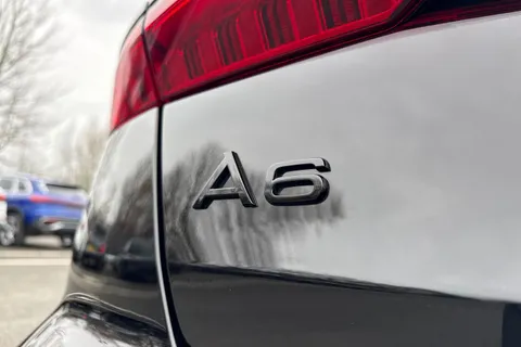 PN75FNZ Audi A6 Saloon Black Edition 50 TFSI e quattro 299 PS S tronic Thumbnail #36