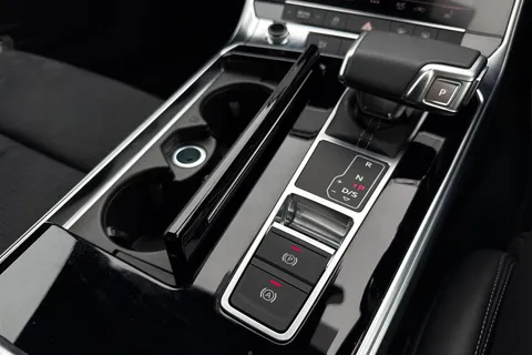 PN75FNZ Audi A6 Saloon Black Edition 50 TFSI e quattro 299 PS S tronic Thumbnail #51