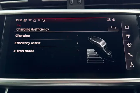 PN75FNZ Audi A6 Saloon Black Edition 50 TFSI e quattro 299 PS S tronic Thumbnail #59