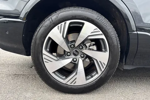 LM25OBD Audi Q6 E-Tron Q6 SUV S line e-tron quattro 285,00 kW Thumbnail #12