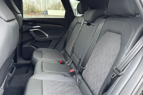 PK75VGA Audi Q5 SUV Edition 1 TDI quattro 204 PS S tronic Thumbnail #19