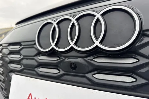 LM25OBD Audi Q6 E-Tron Q6 SUV S line e-tron quattro 285,00 kW Thumbnail #28