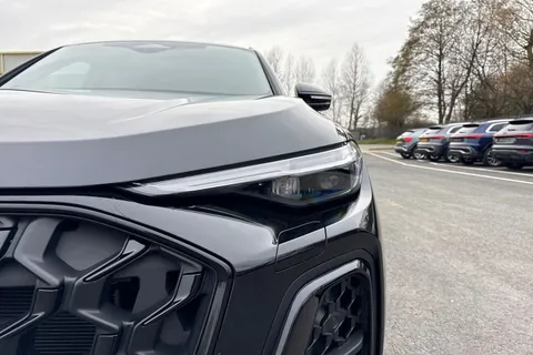 PK75VGA Audi Q5 SUV Edition 1 TDI quattro 204 PS S tronic Thumbnail #25