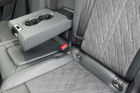 PK75VGA Audi Q5 SUV Edition 1 TDI quattro 204 PS S tronic Thumbnail #39