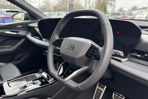 LM25OBD Audi Q6 E-Tron Q6 SUV S line e-tron quattro 285,00 kW Thumbnail #50