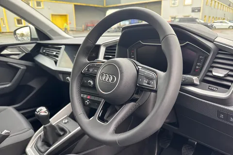 PN75FMM Audi A1 Sport 30 TFSI 116 PS 6-speed Thumbnail #38