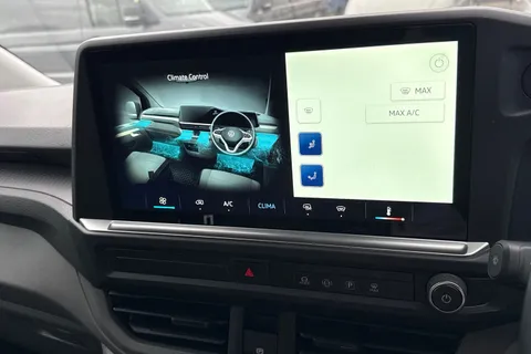 MF75FFM Volkswagen Transporter 2.0 TDI 110 Commerce Plus Van Thumbnail #19