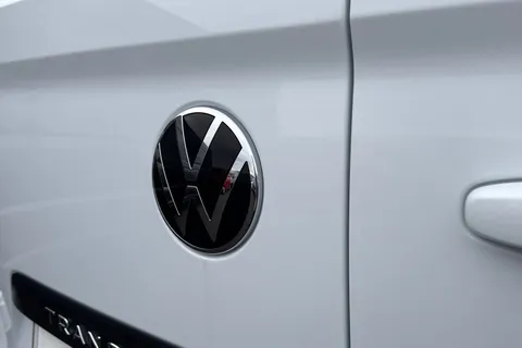 MF75FFM Volkswagen Transporter 2.0 TDI 110 Commerce Plus Van Thumbnail #28