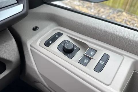 DE25TKD Volkswagen California TDI 7speed DSG Thumbnail #19