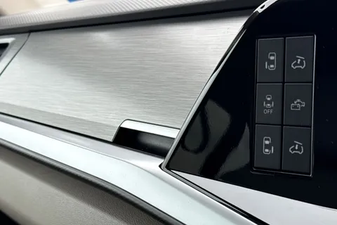 DE25TKD Volkswagen California TDI 7speed DSG Thumbnail #42