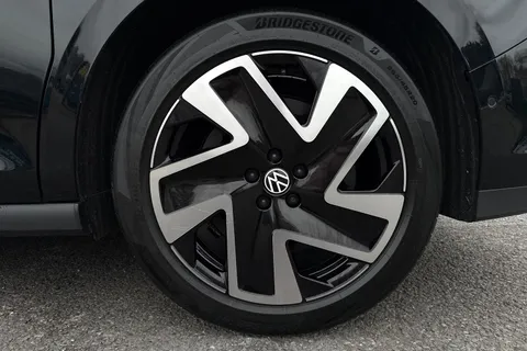 DC75PTU Volkswagen ID. Buzz Cargo Commerce Plus SWB 340 4 Motion PS 79 kWh - 20' Wheels/Del Mileage Thumbnail #12