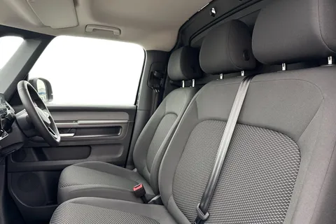 DC75PTU Volkswagen ID. Buzz Cargo Commerce Plus SWB 340 4 Motion PS 79 kWh - 20' Wheels/Del Mileage Thumbnail #16