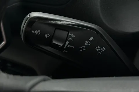 DC75PTU Volkswagen ID. Buzz Cargo Commerce Plus SWB 340 4 Motion PS 79 kWh - 20' Wheels/Del Mileage Thumbnail #35