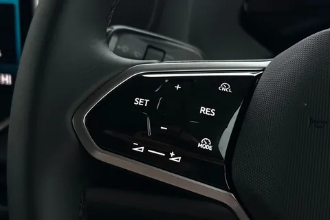 DC75PTU Volkswagen ID. Buzz Cargo Commerce Plus SWB 340 4 Motion PS 79 kWh - 20' Wheels/Del Mileage Thumbnail #36