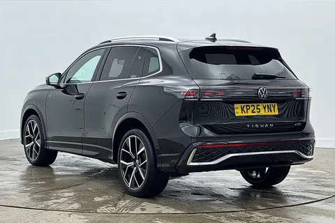 KP25YNY Volkswagen Tiguan 1.5 eTSI 150 R-Line 5dr DSG**INFO PACK PLUS + DRIVER ASSIST PACK** Thumbnail #3