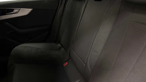 AV72NSJ Audi A4 S line 35 TFSI 150 PS S tronic Thumbnail #7