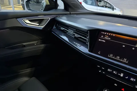Audi Q4 e-tron 40 Black Edition Sportback Auto 5dr 63kWh Thumbnail #20