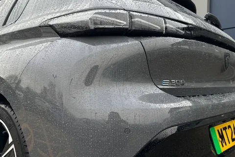 MT24FUJ PEUGEOT E-308 54kWh GT Auto 5dr Thumbnail #8
