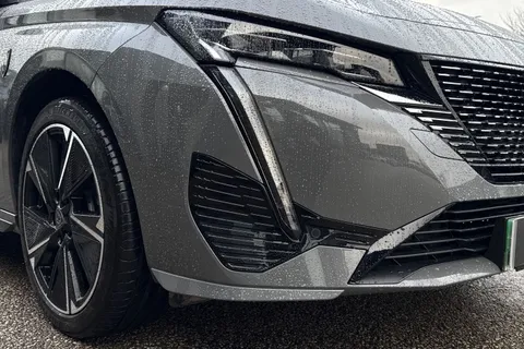 MT24FUJ PEUGEOT E-308 54kWh GT Auto 5dr Thumbnail #9