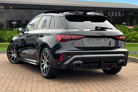  Audi RS 3 2.5 TFSI Carbon Vorsprung Sportback S Tronic quattro Euro 6 (s/s) 5dr Thumbnail #3